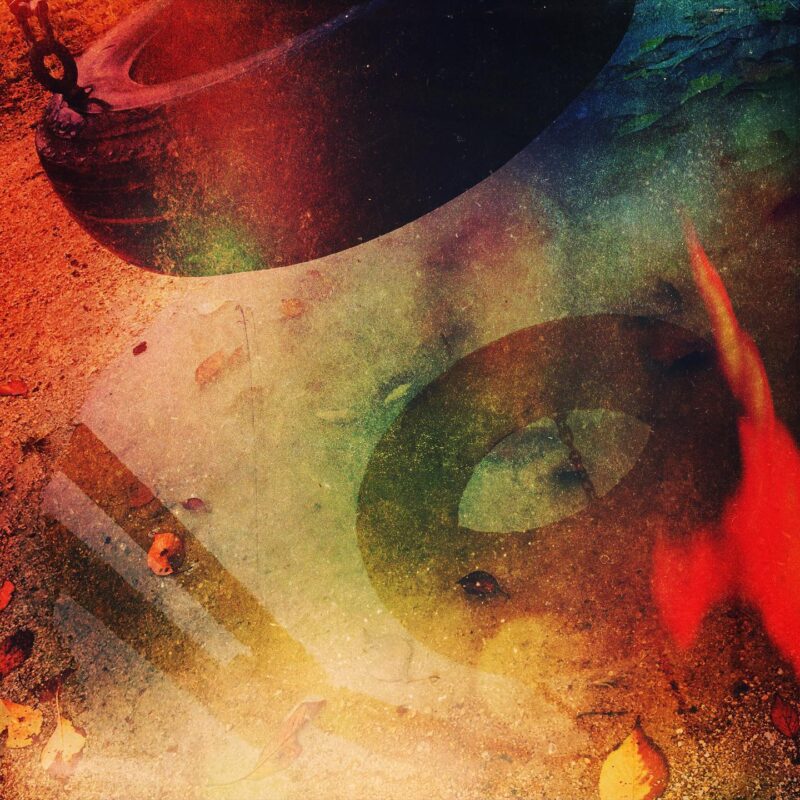 【岡山県笠岡市】太陽の広場にあるタイヤの遊具をレトロに表現。