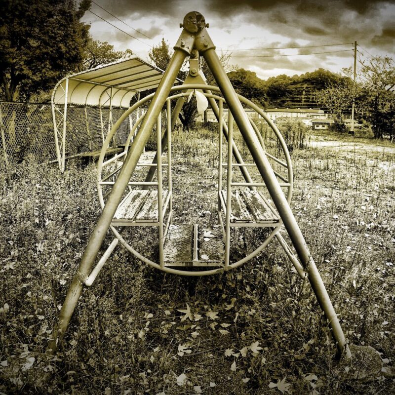 昭和レトロなブランコ